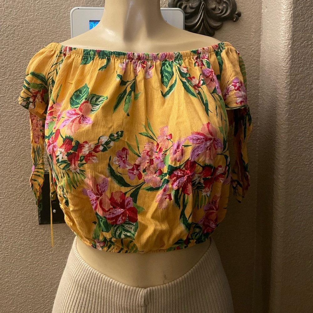 Crop top